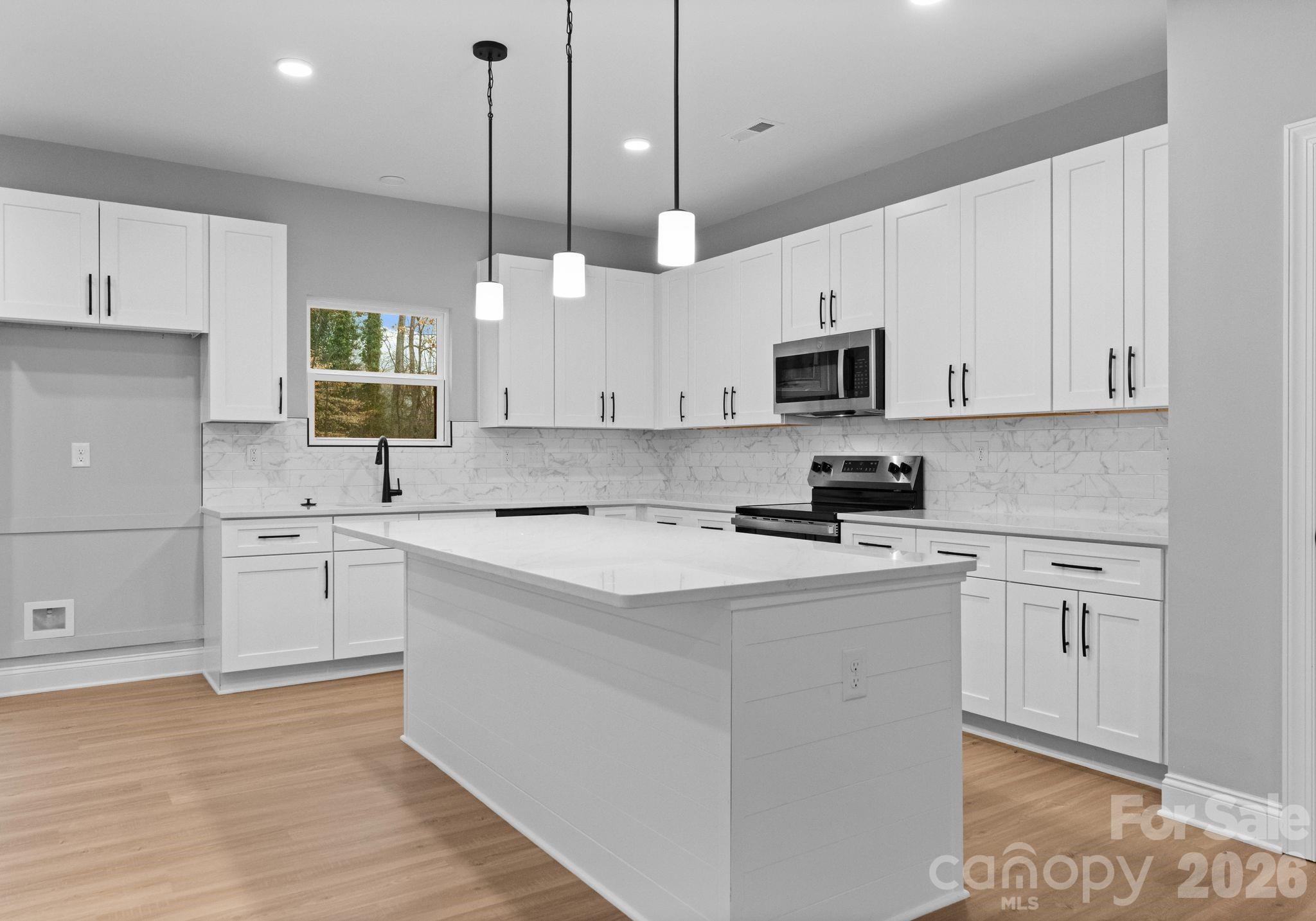 8823 Dogwood Drive Charlotte NC 28215