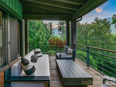 39 Ox Bow Crossing Weaverville NC 28787