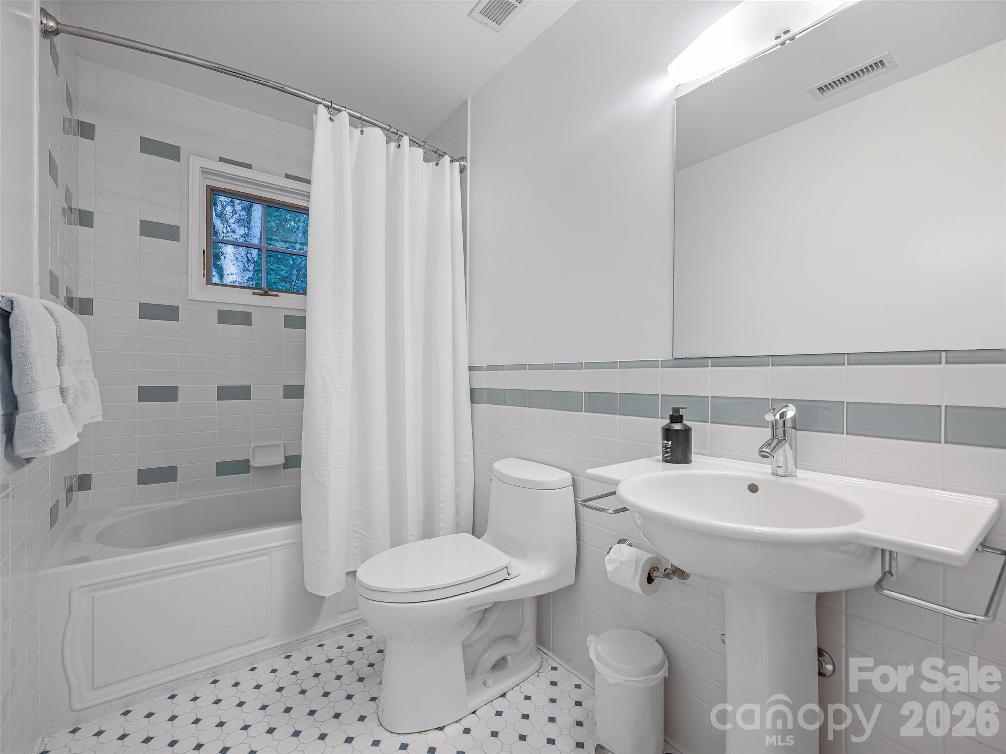 39 Ox Bow Crossing Weaverville NC 28787