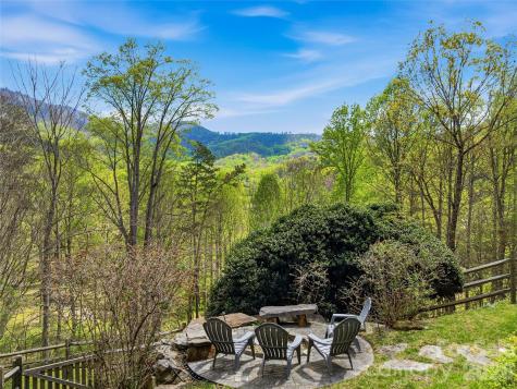 39 Ox Bow Crossing Weaverville NC 28787