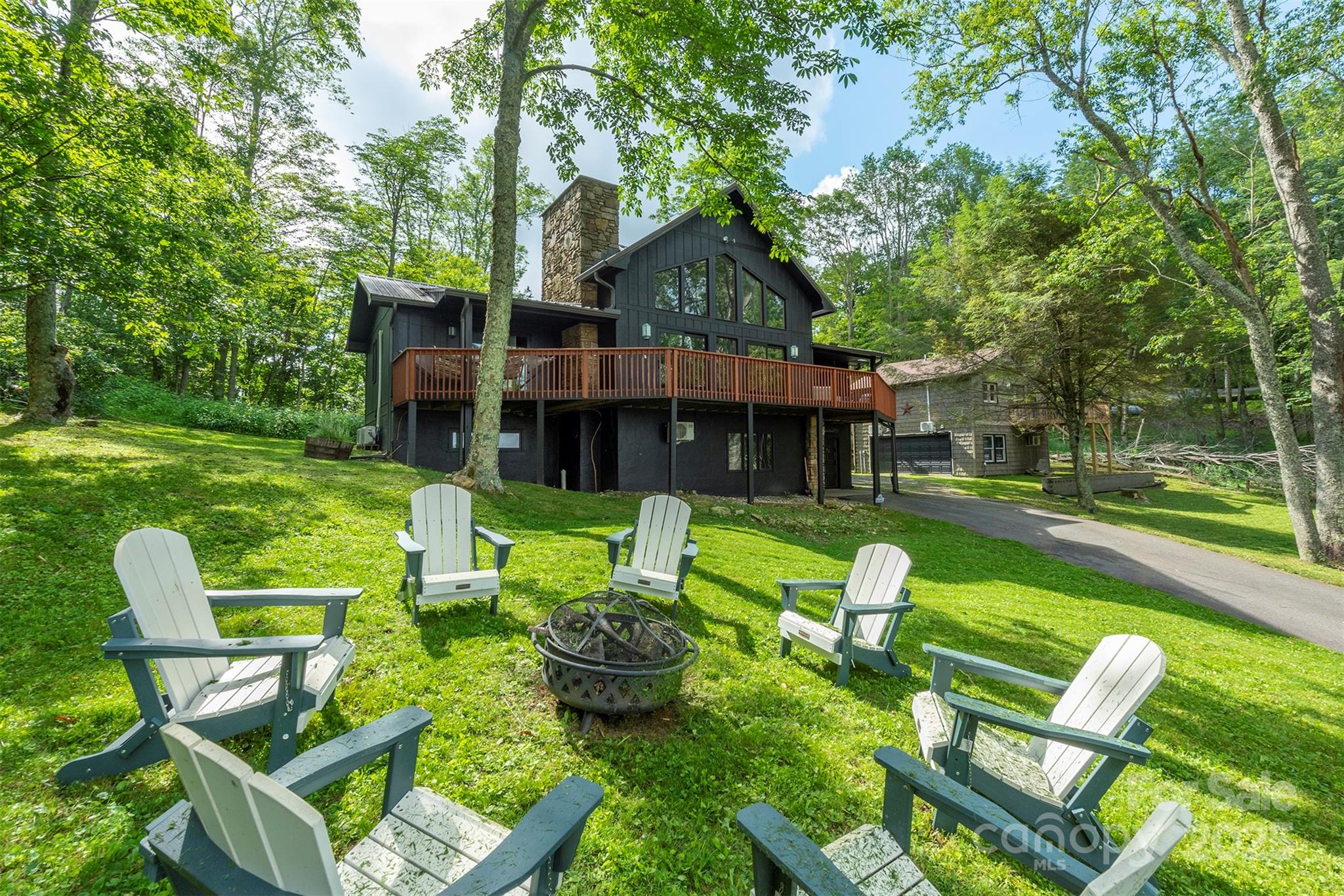 2338 El Miner Drive Mars Hill NC 28754