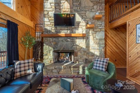 2338 El Miner Drive Mars Hill NC 28754