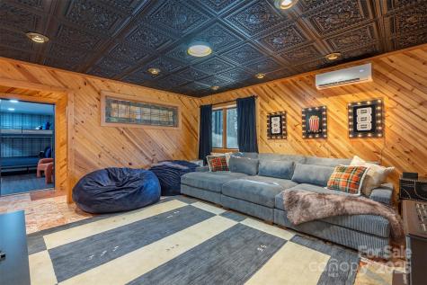 2338 El Miner Drive Mars Hill NC 28754