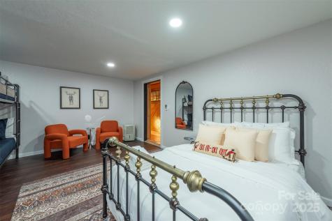 2338 El Miner Drive Mars Hill NC 28754