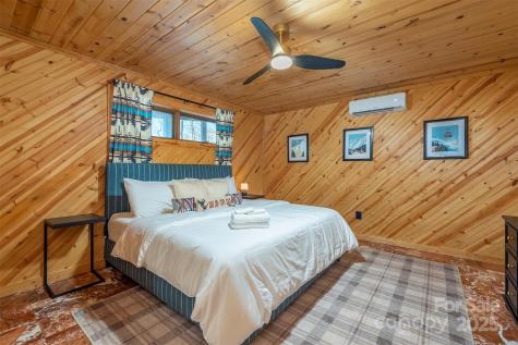 2338 El Miner Drive Mars Hill NC 28754