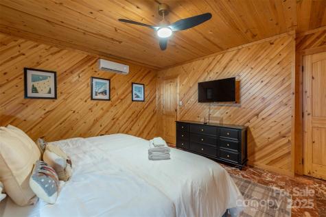 2338 El Miner Drive Mars Hill NC 28754