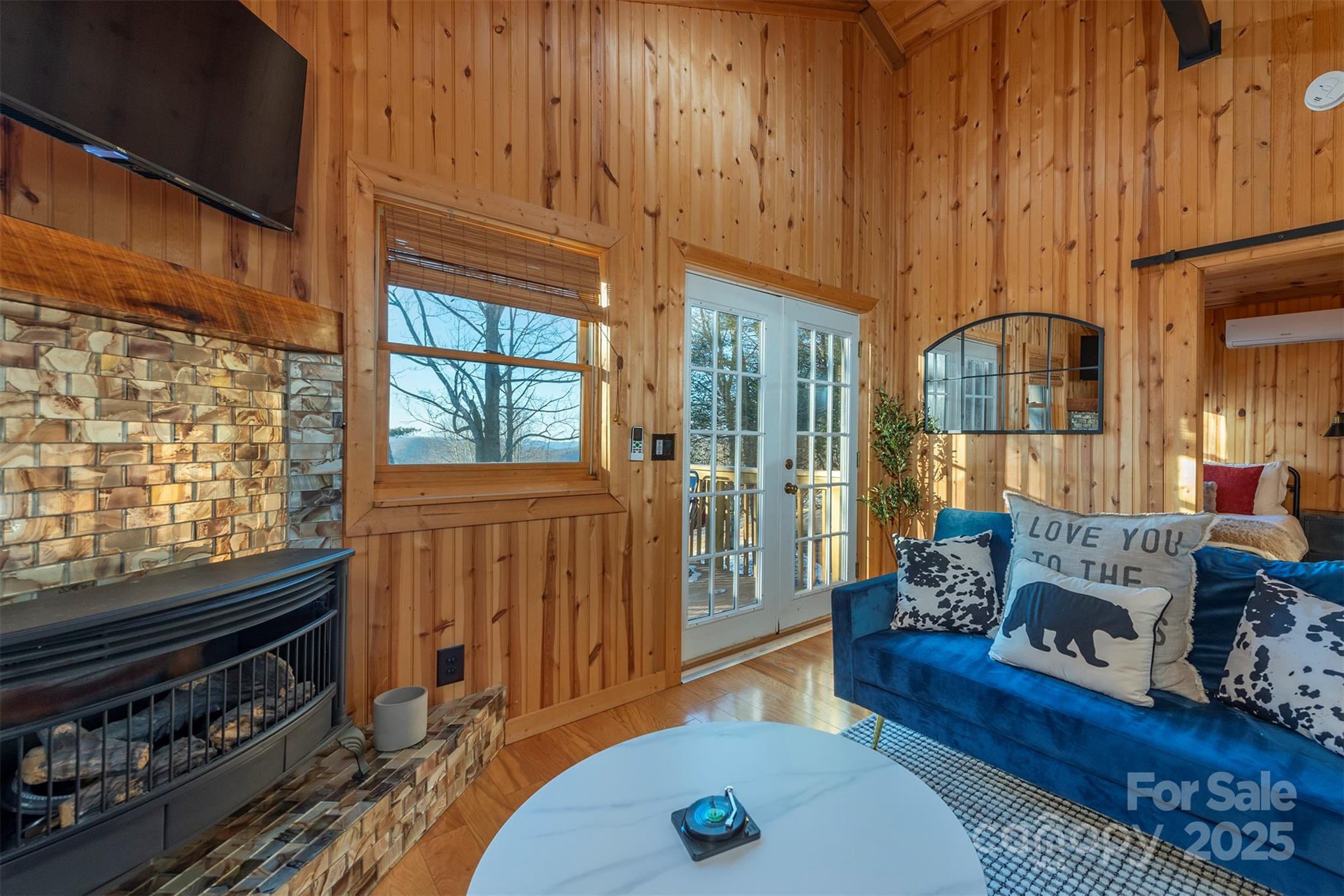 2338 El Miner Drive Mars Hill NC 28754