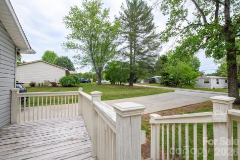 2308 Walt Arney Road Lenoir NC 28645