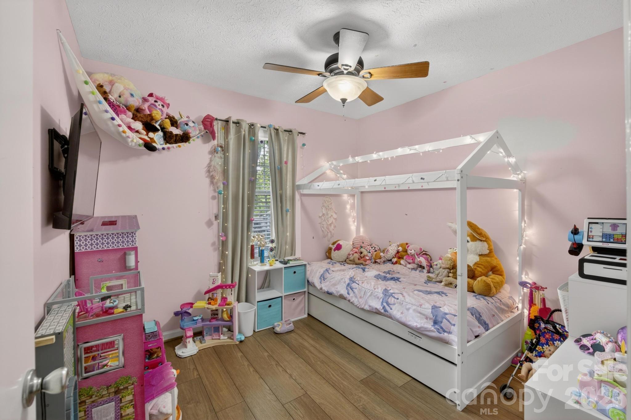 2308 Walt Arney Road Lenoir NC 28645