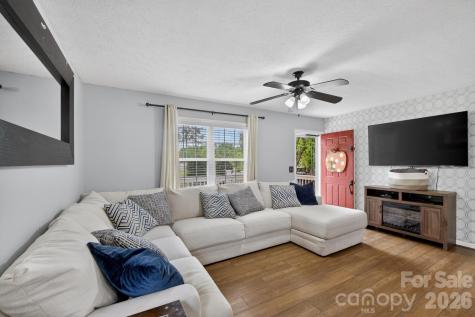 2308 Walt Arney Road Lenoir NC 28645