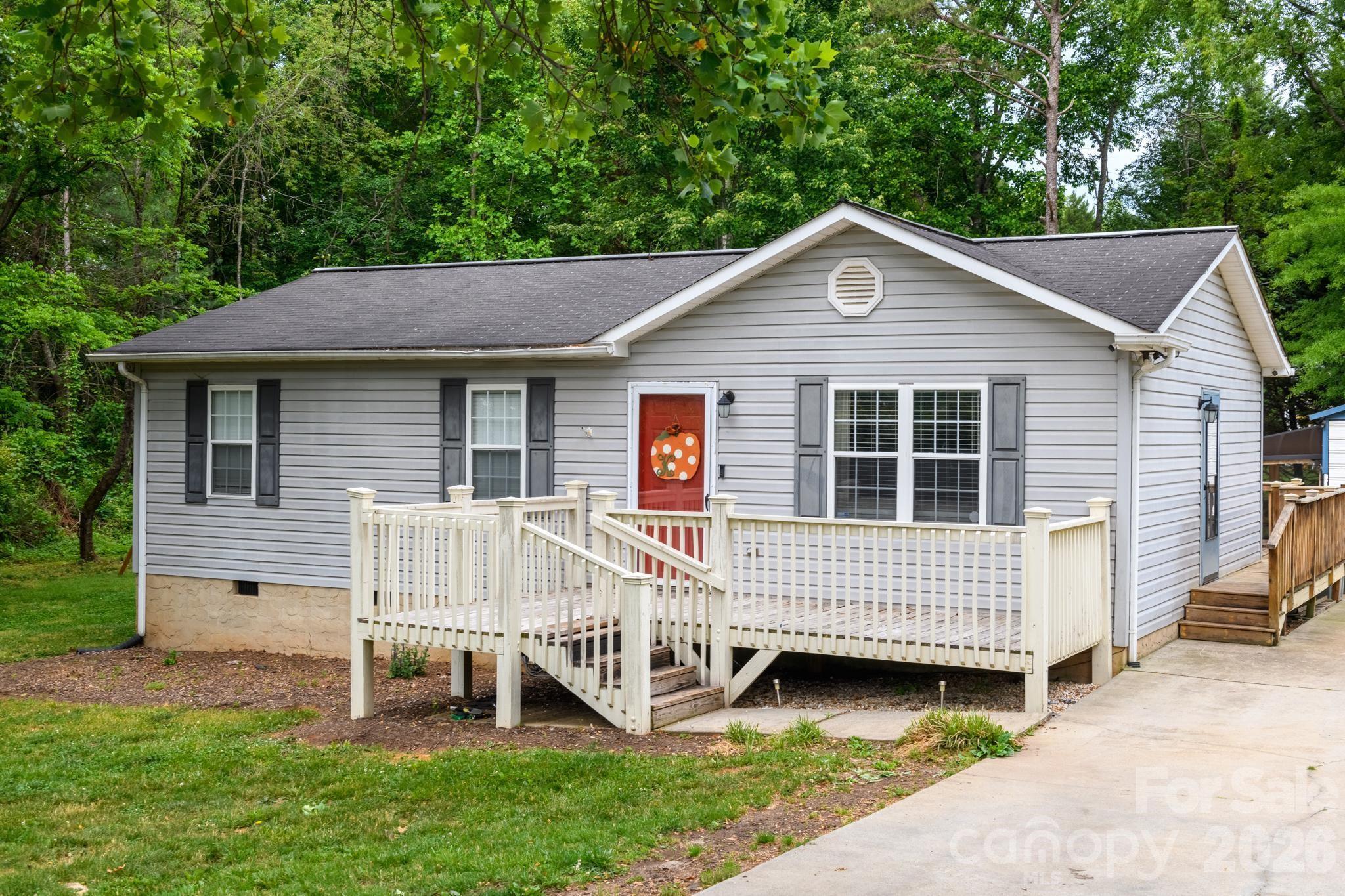 2308 Walt Arney Road Lenoir NC 28645