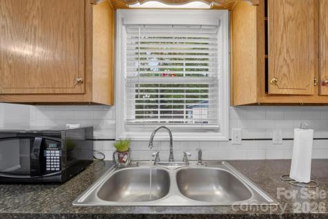 2308 Walt Arney Road Lenoir NC 28645