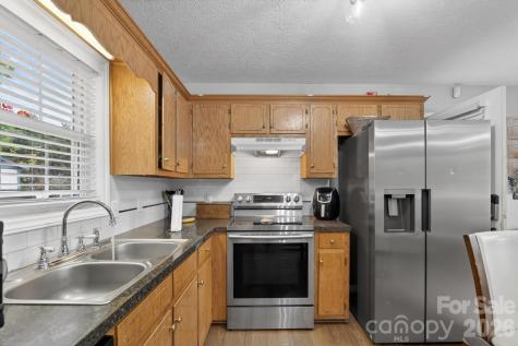 2308 Walt Arney Road Lenoir NC 28645