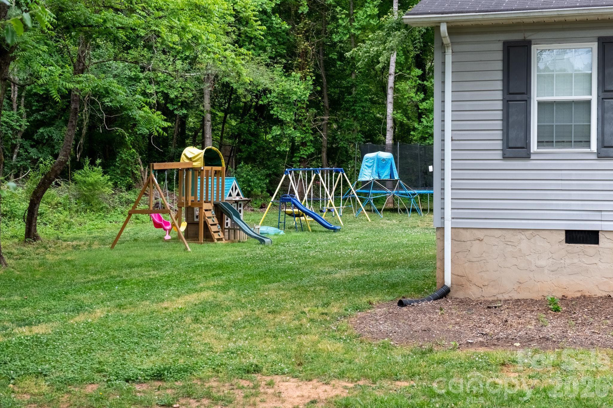 2308 Walt Arney Road Lenoir NC 28645