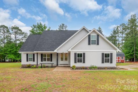 939 Old Stagecoach Road Camden SC 29020