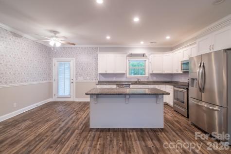 939 Old Stagecoach Road Camden SC 29020