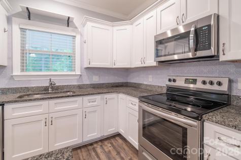 939 Old Stagecoach Road Camden SC 29020