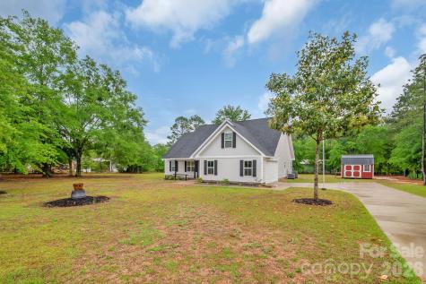 939 Old Stagecoach Road Camden SC 29020