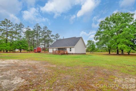 939 Old Stagecoach Road Camden SC 29020