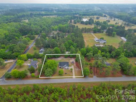 939 Old Stagecoach Road Camden SC 29020