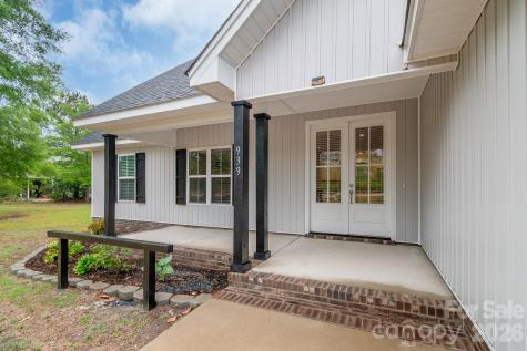 939 Old Stagecoach Road Camden SC 29020