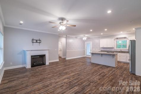 939 Old Stagecoach Road Camden SC 29020