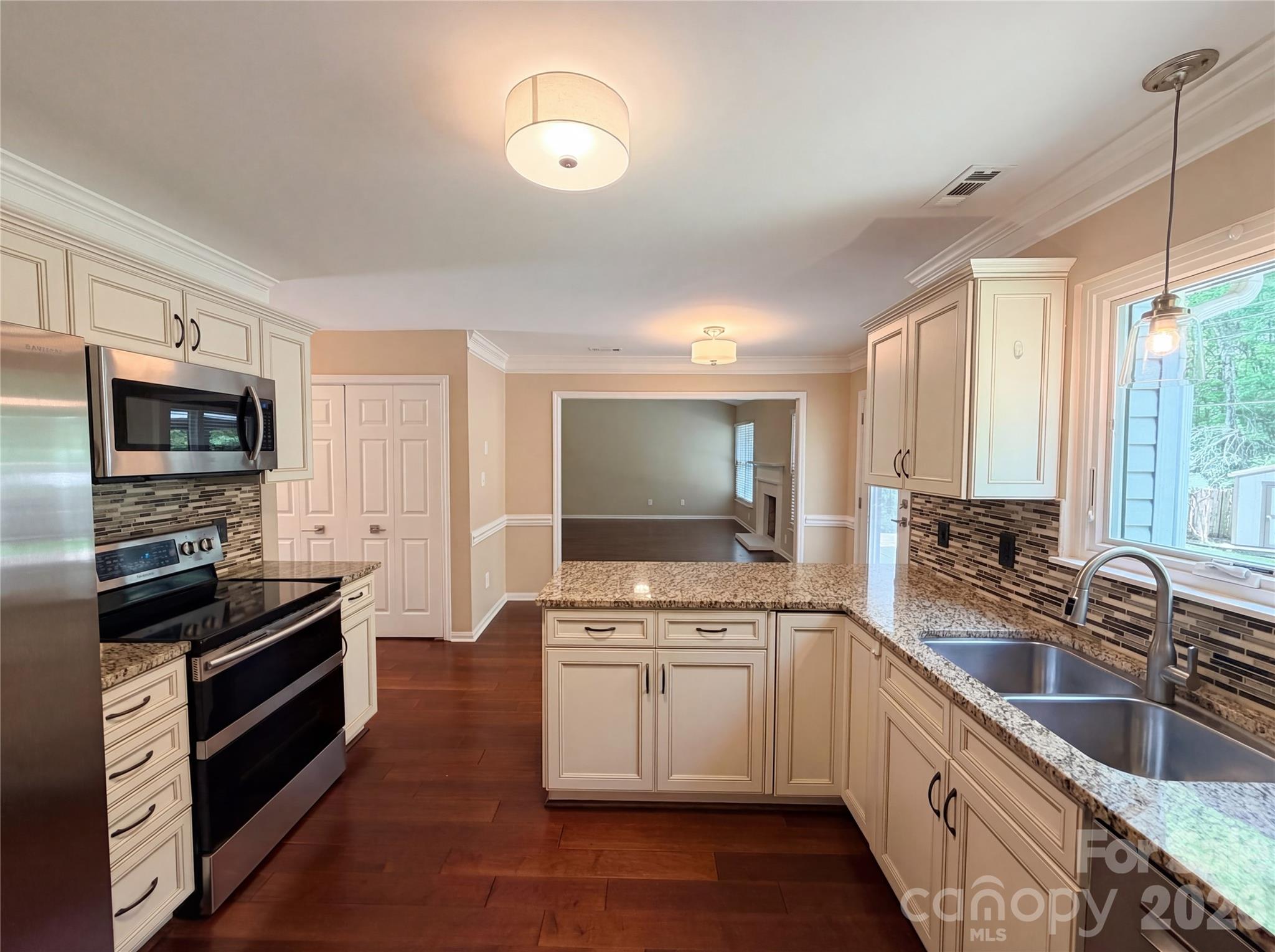 6218 Old Corral Street Charlotte NC 28277