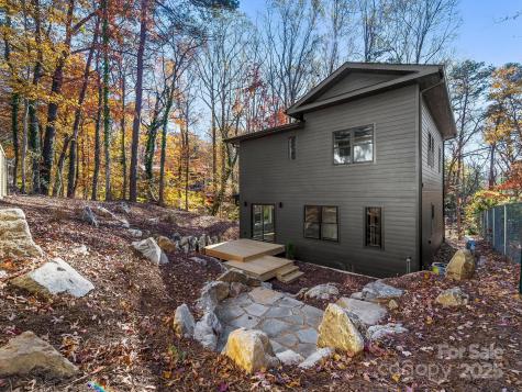15 Perdue Place Asheville NC 28806