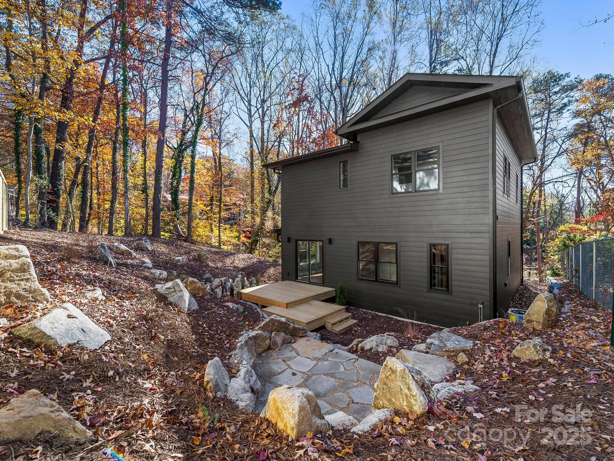 15 Perdue Place Asheville NC 28806