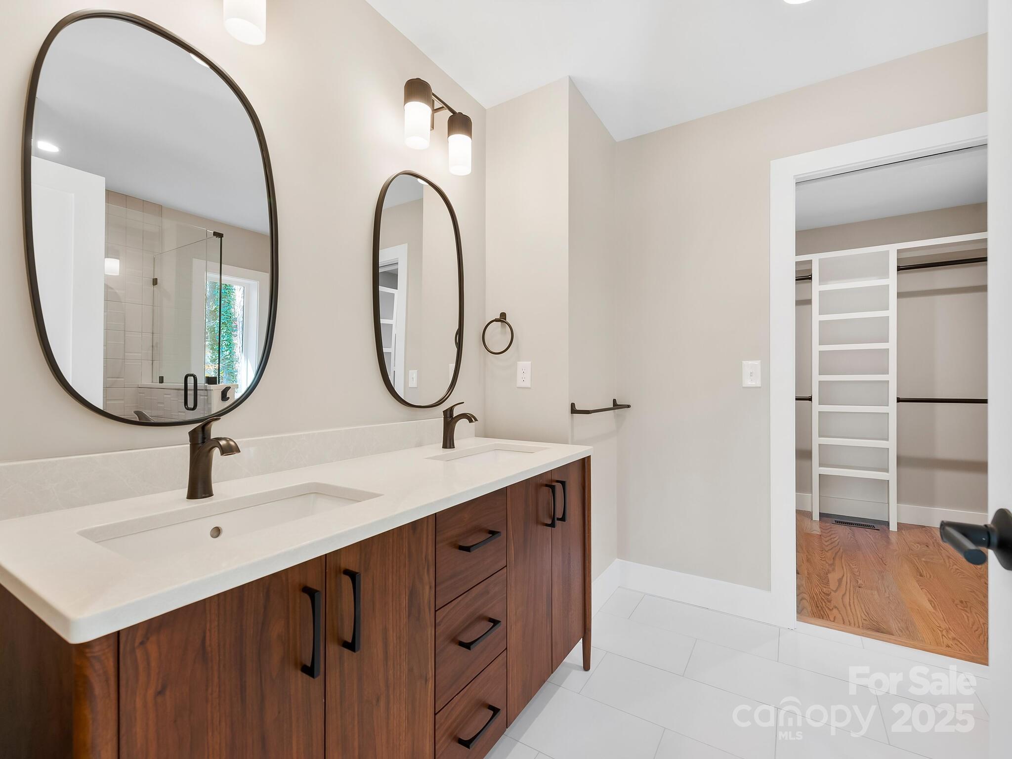 15 Perdue Place Asheville NC 28806