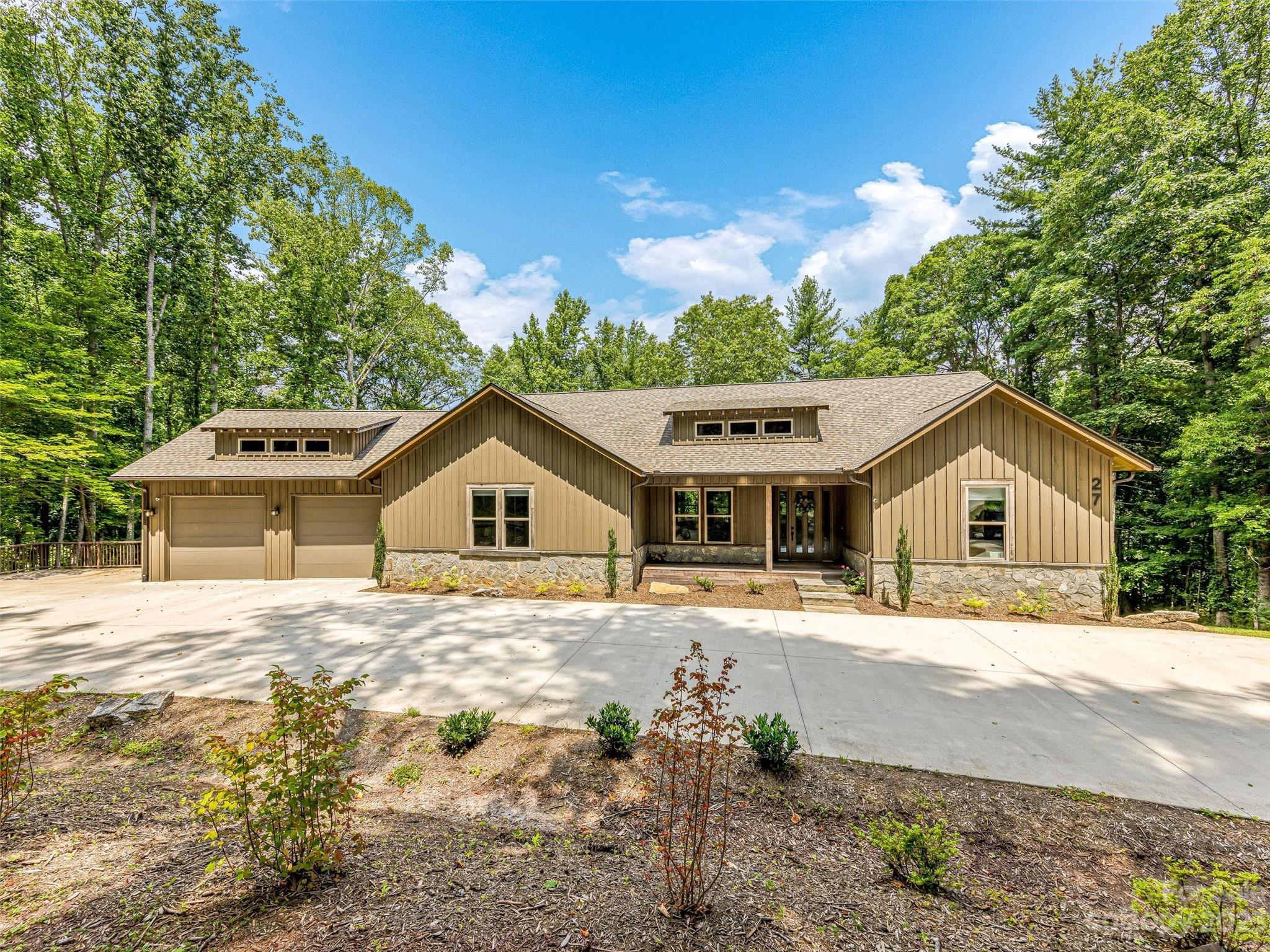 27 Gaston Mountain Road Asheville NC 28806