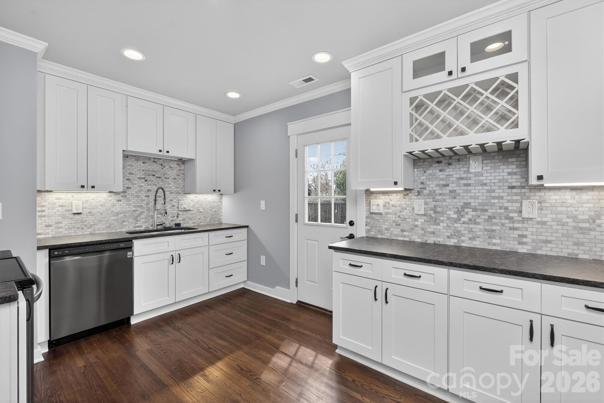 307 E Peterson Drive Charlotte NC 28217