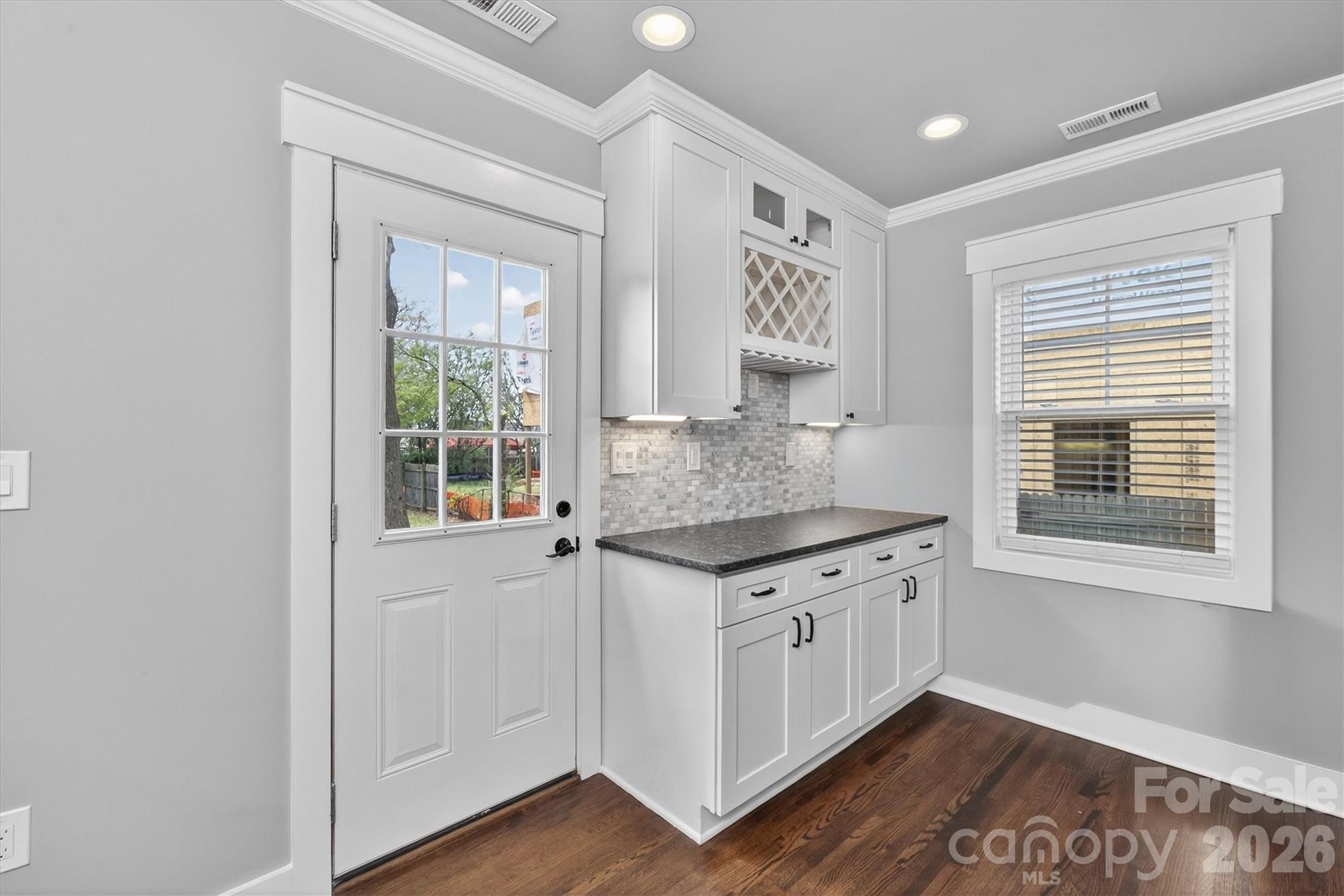 307 E Peterson Drive Charlotte NC 28217