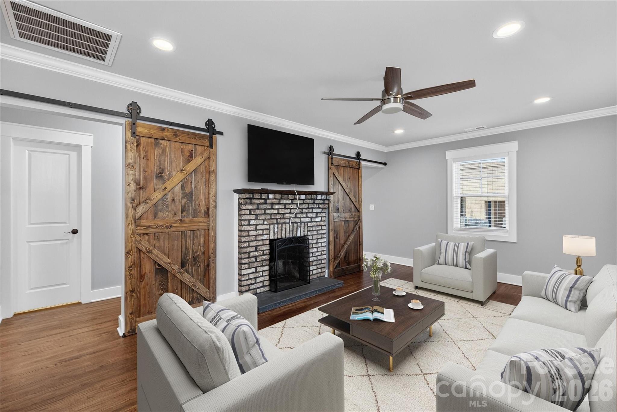 307 E Peterson Drive Charlotte NC 28217