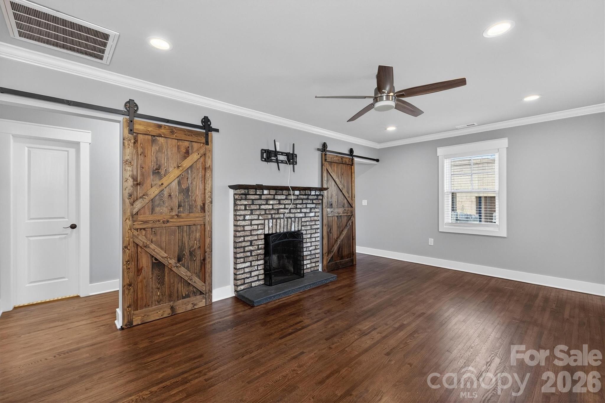 307 E Peterson Drive Charlotte NC 28217
