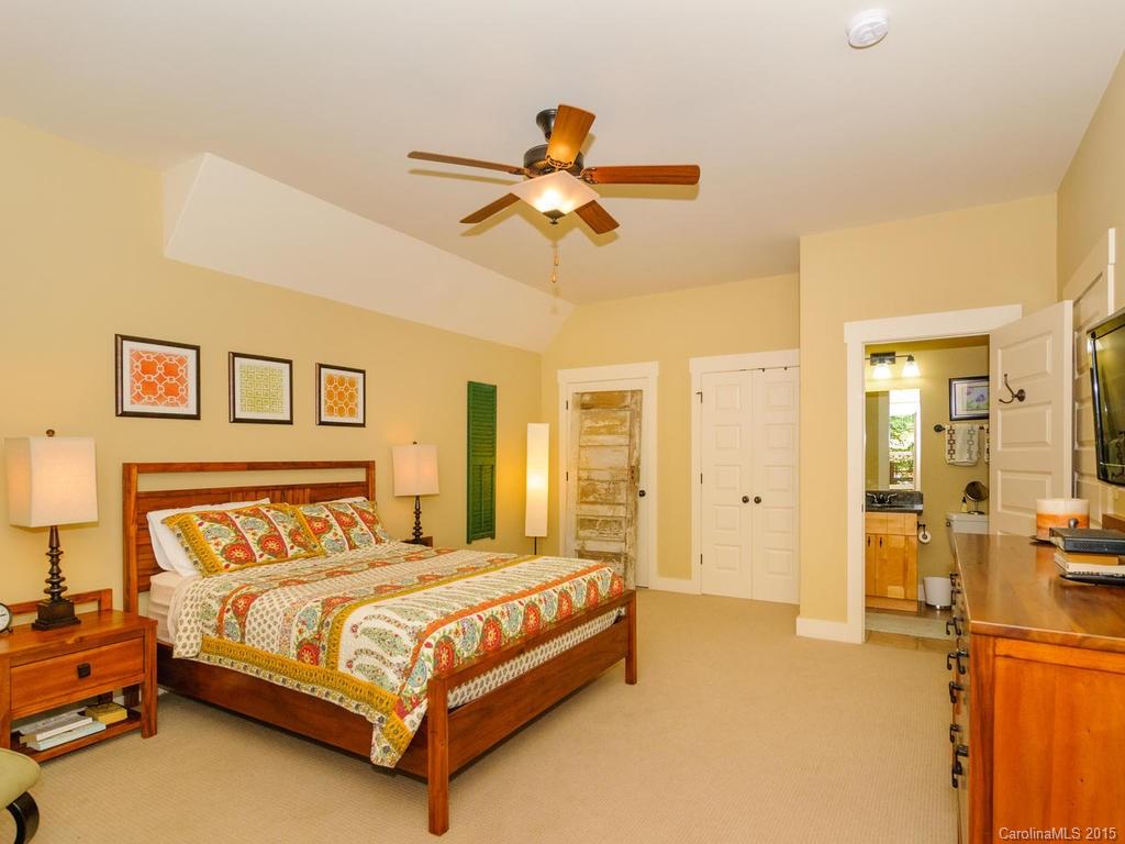36 Moore Avenue Asheville NC 28806