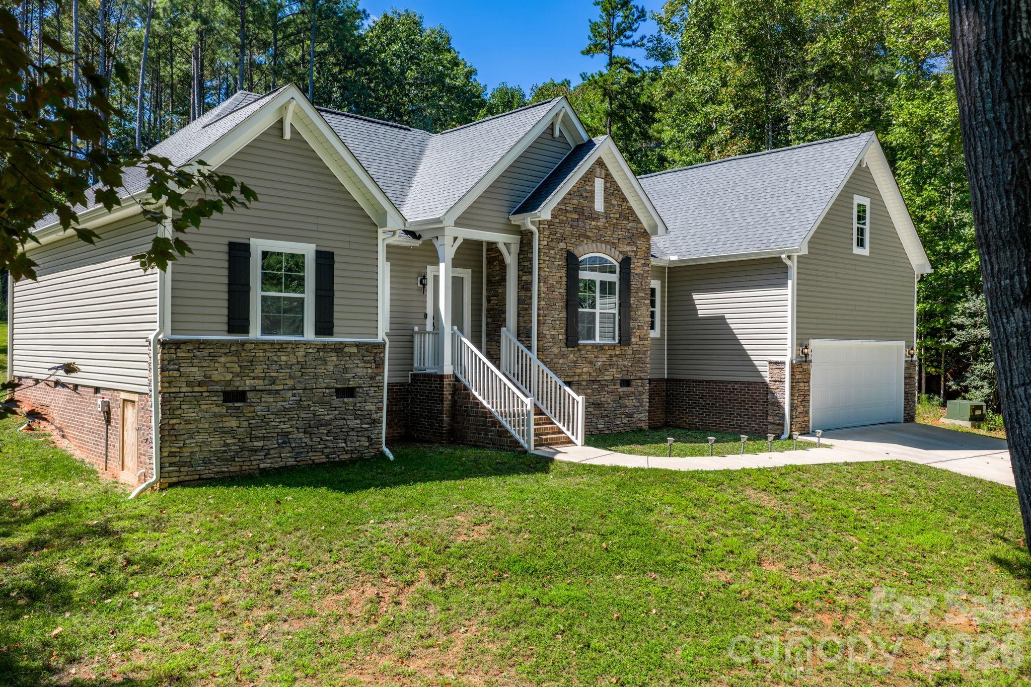 4903 Rio De Luna Hickory NC 28601