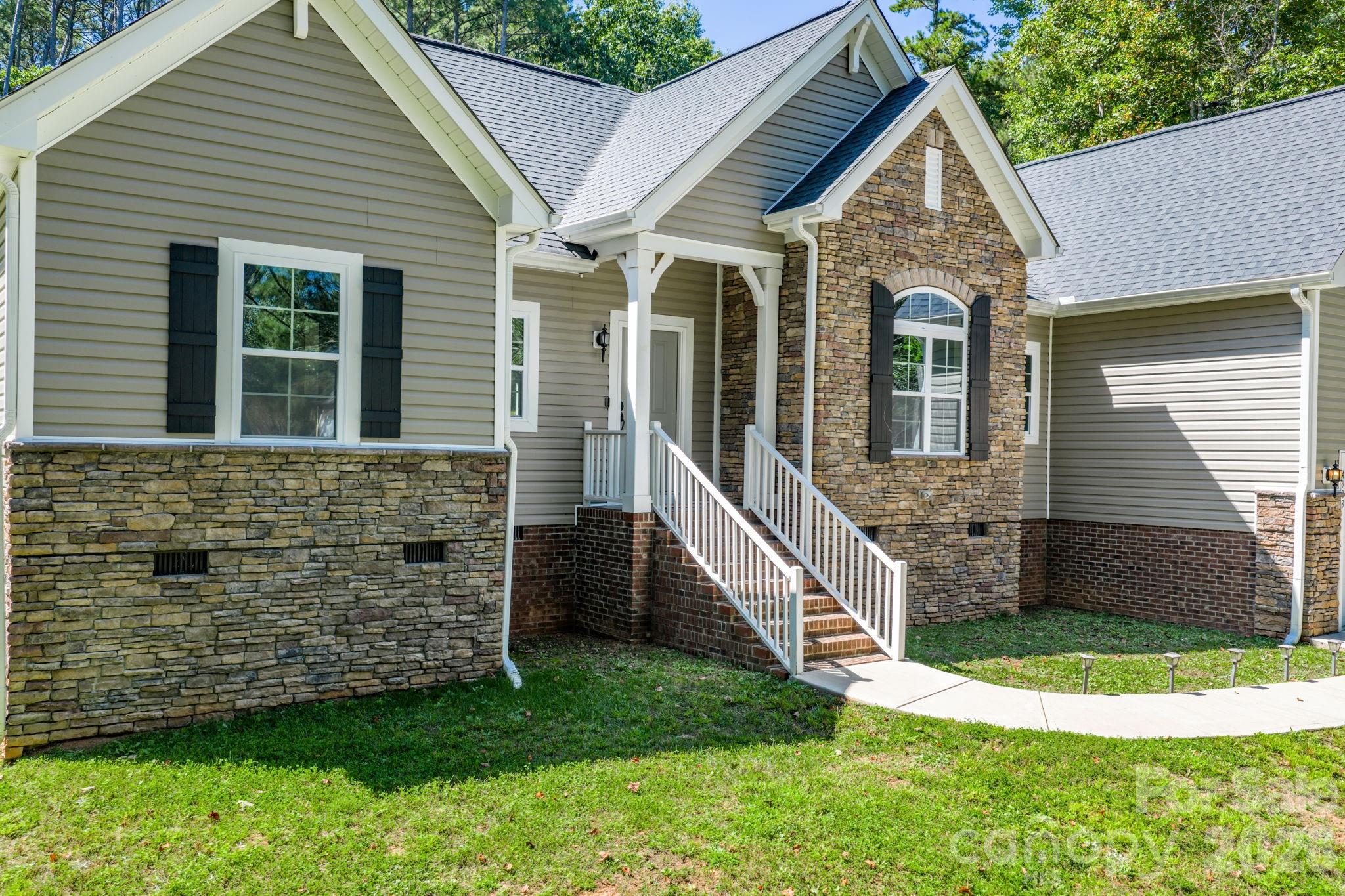 4903 Rio De Luna Hickory NC 28601