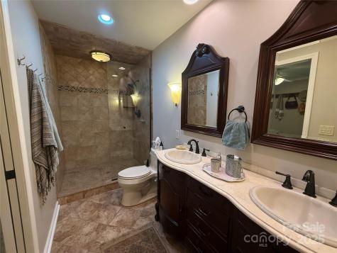 46 High Meadow Lane Waynesville NC 28786