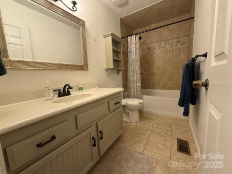 46 High Meadow Lane Waynesville NC 28786