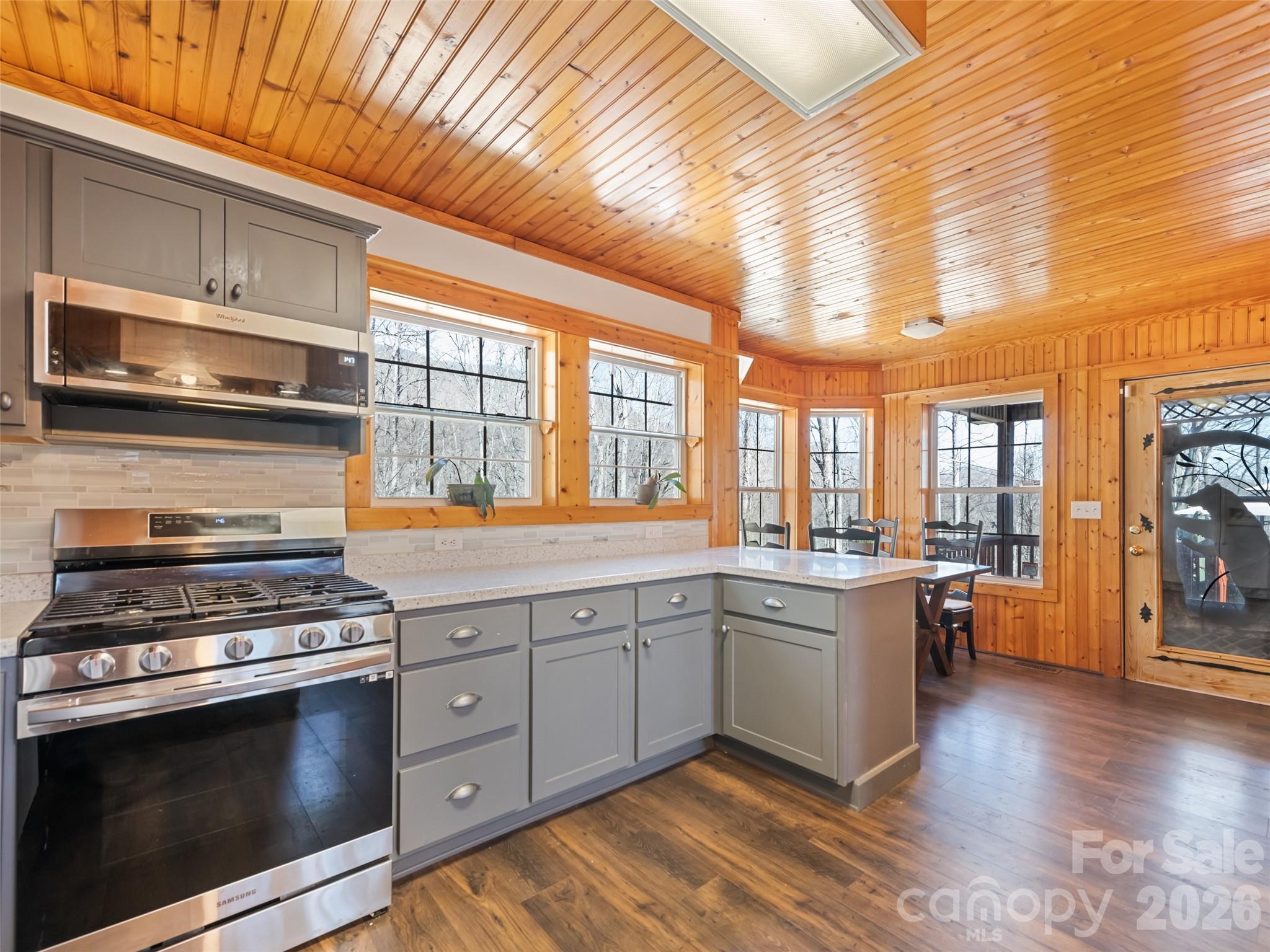 401 Tipstill Cove Waynesville NC 28786