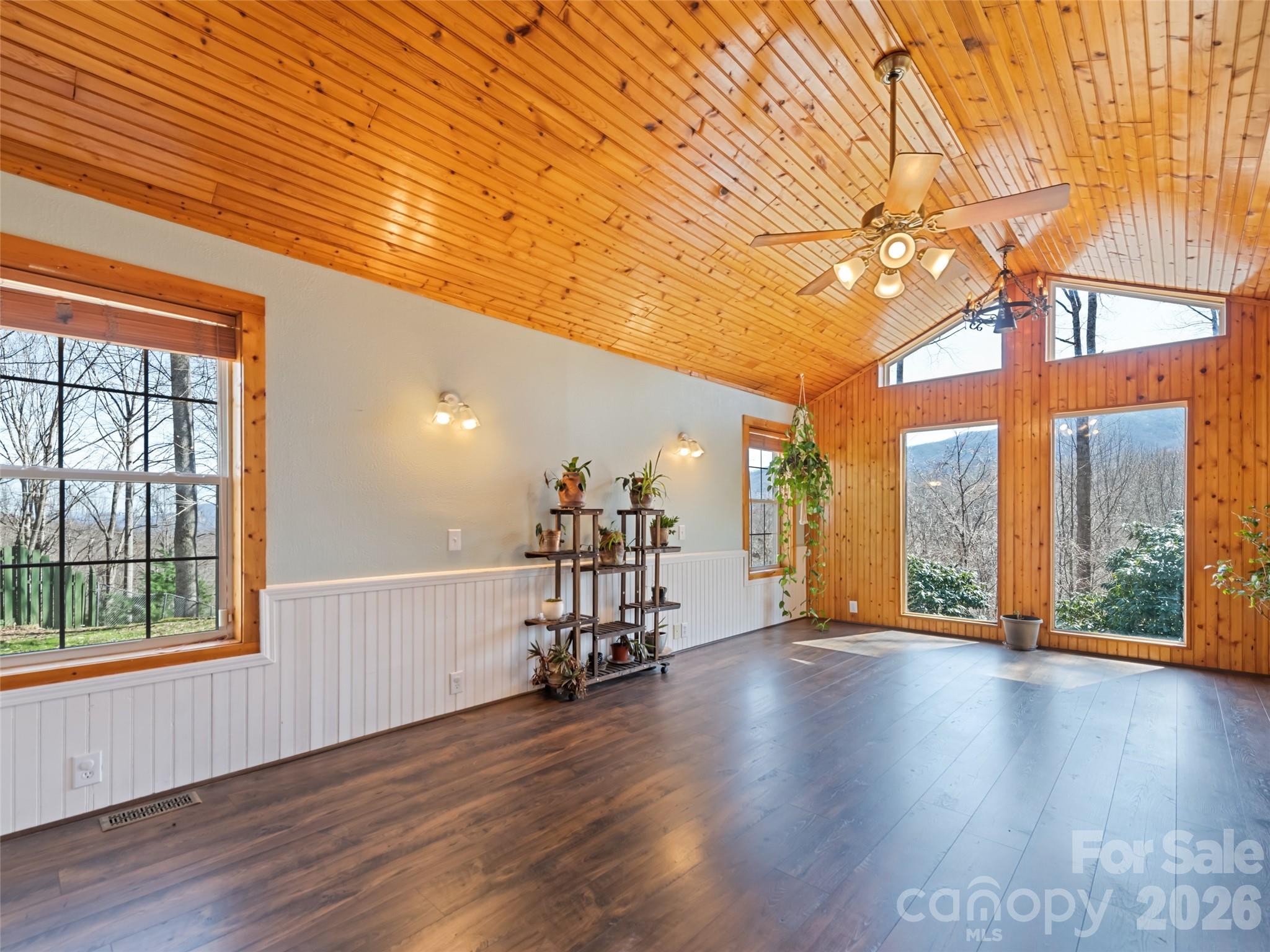 401 Tipstill Cove Waynesville NC 28786