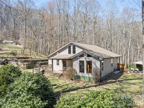 401 Tipstill Cove Waynesville NC 28786