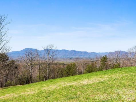 25 Preservation Trail Columbus NC 28722
