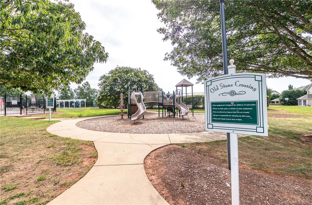 3642 Lees Crossing Drive Charlotte NC 28213