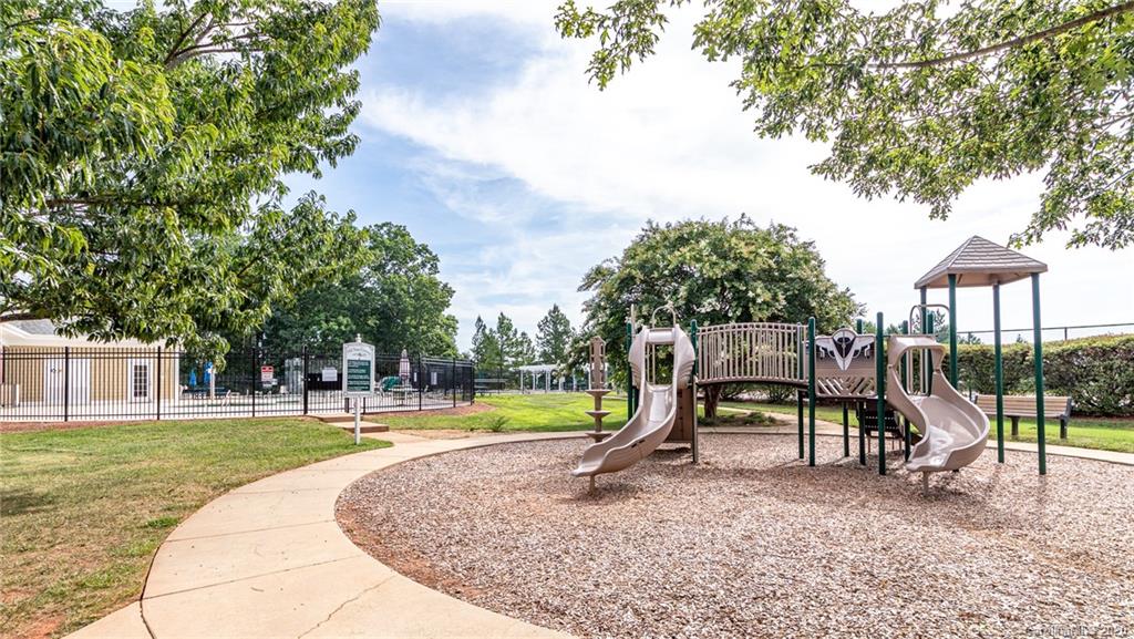 3642 Lees Crossing Drive Charlotte NC 28213