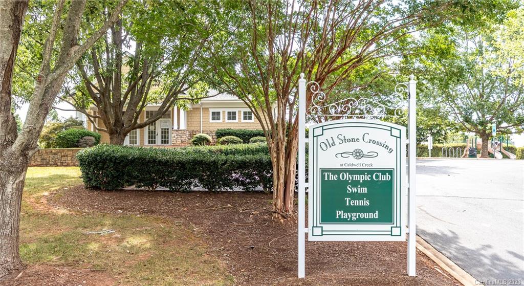 3642 Lees Crossing Drive Charlotte NC 28213