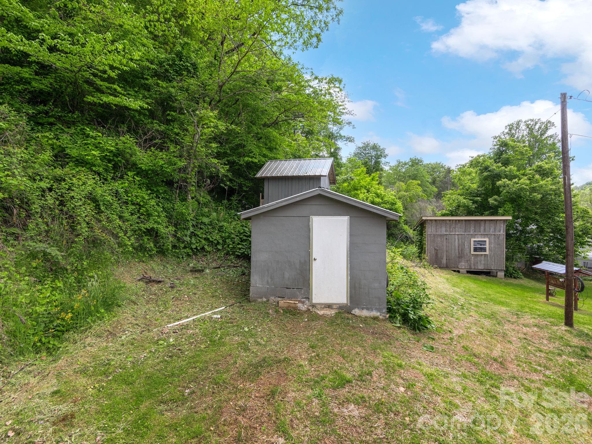 379 N Fork Road Barnardsville NC 28709