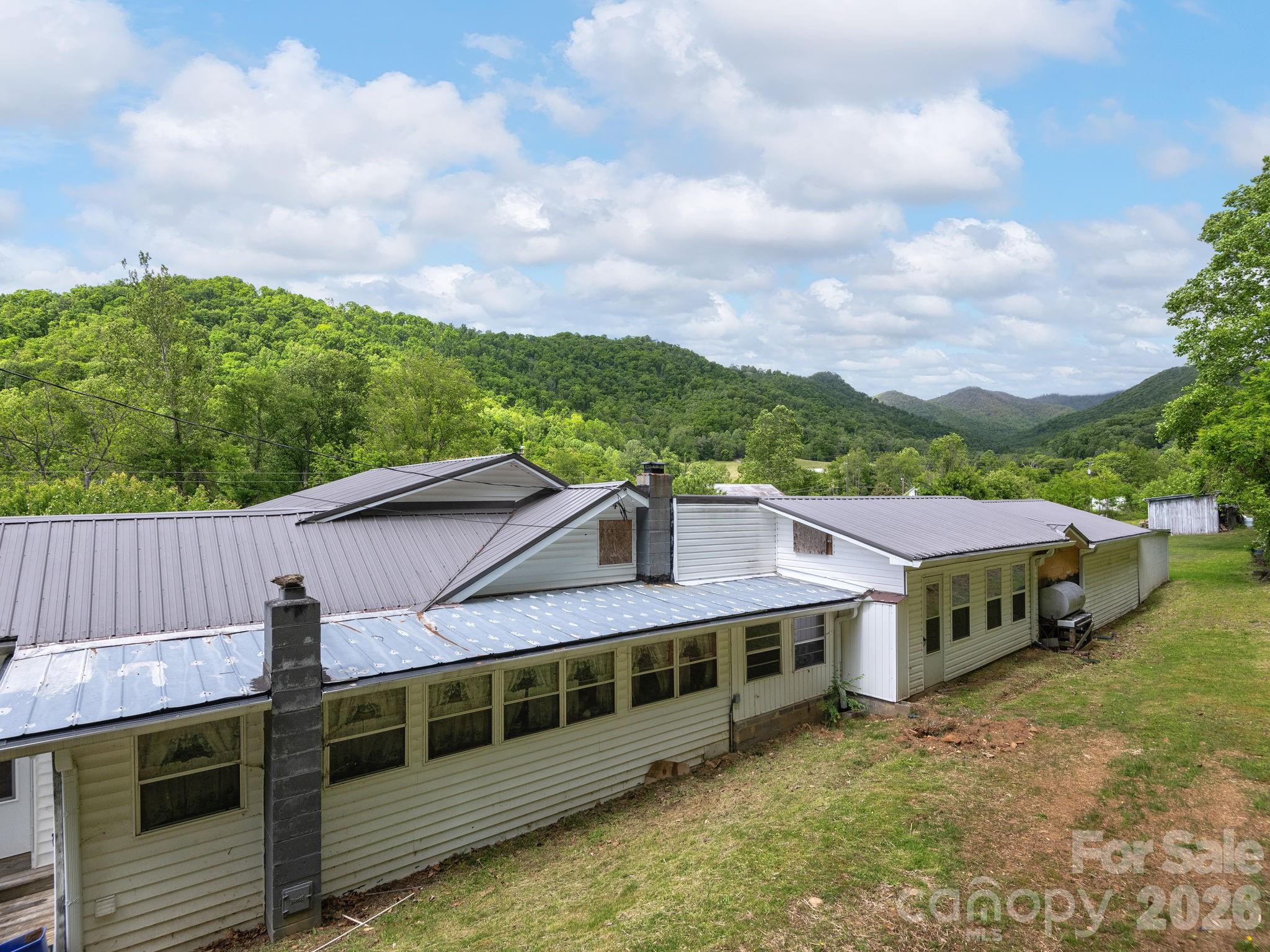 379 N Fork Road Barnardsville NC 28709