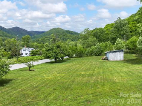 379 N Fork Road Barnardsville NC 28709